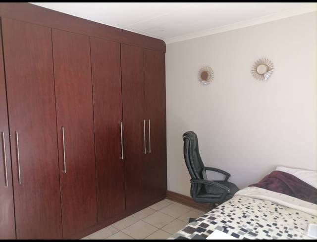 3 BEDROOM TOWNHOUSE FOR SALE IN CASA ACACIA